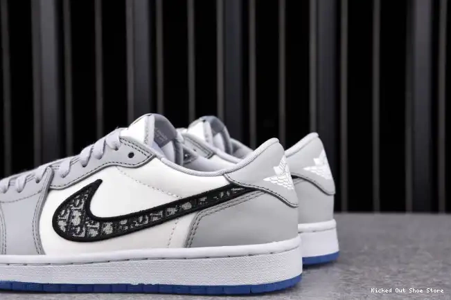 Kicked Out Shoe Store box) 1 DR JORDAN OG X CN8607-002 (DR shoe LOW 0613